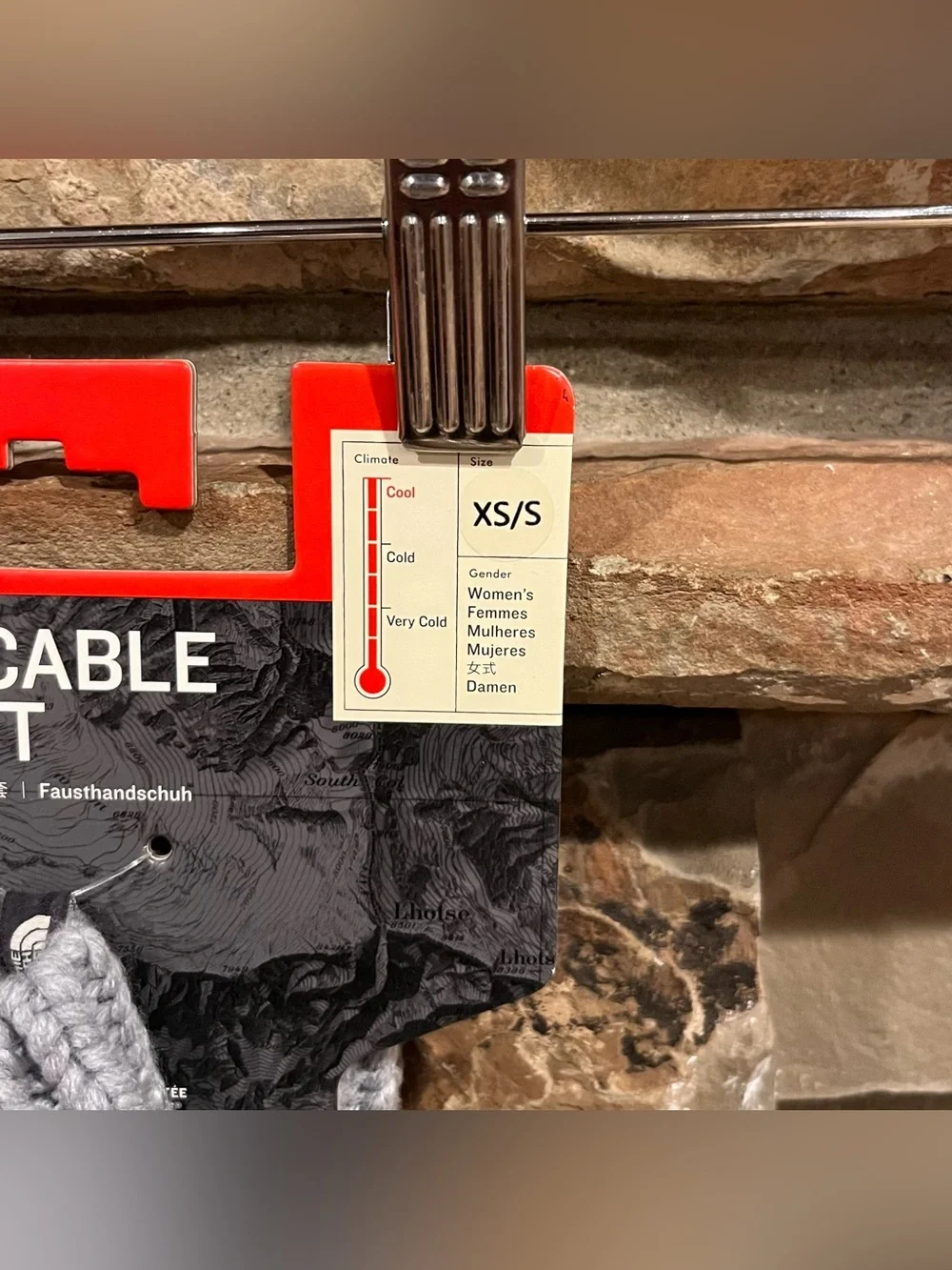 The North Face Cable Minna Mitt in Gray
